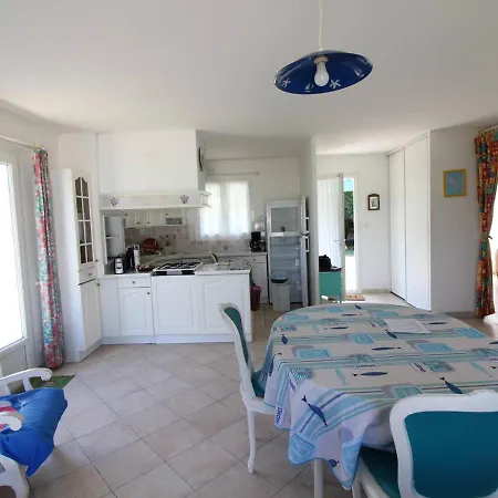 Maison Calme 3 Pieces, Jardin Clos, Animaux Admis A La Bree-Les-Bains - Fr-1-246A-220 度假居 *